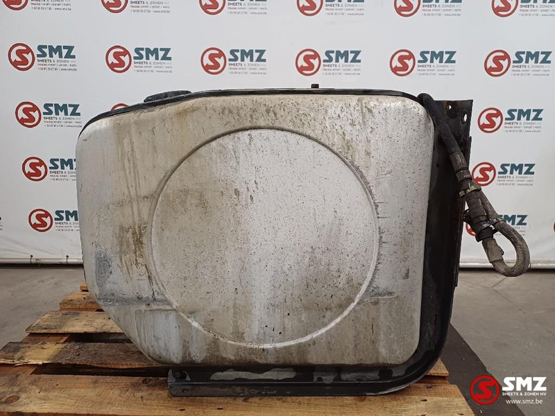 Volvo Occ brandstoftank 300L met steunen Volvo - Rezervoar za gorivo za Kamion: slika 3 Volvo Occ brandstoftank 300L met steunen Volvo - Rezervoar za gorivo za Kamion: slika 3