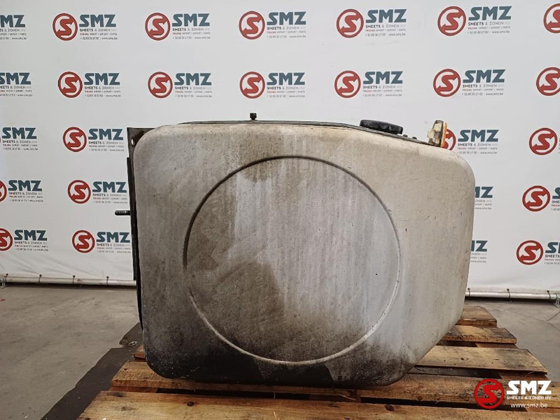 Volvo Occ brandstoftank 300L met steunen Volvo - Rezervoar za gorivo za Kamion: slika 4 Volvo Occ brandstoftank 300L met steunen Volvo - Rezervoar za gorivo za Kamion: slika 4