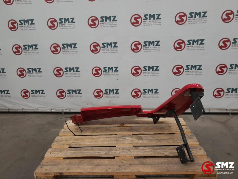 Volvo Occ cabinespoiler rechtsboven Volvo - Aerodinamika/ Spojler za Kamion: slika 3 Volvo Occ cabinespoiler rechtsboven Volvo - Aerodinamika/ Spojler za Kamion: slika 3