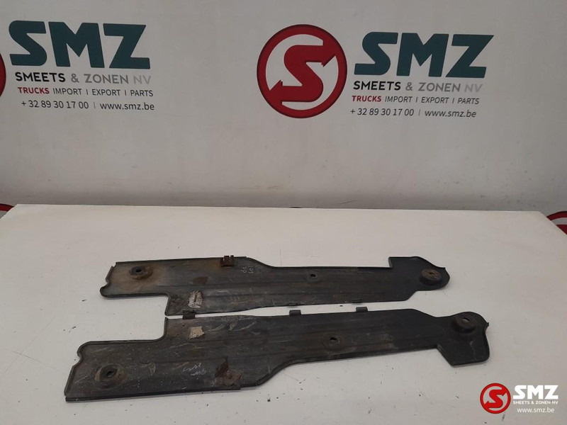 Volvo Occ set inkijkbescherming L/R Volvo - Branik za Kamion: slika 3 Volvo Occ set inkijkbescherming L/R Volvo - Branik za Kamion: slika 3