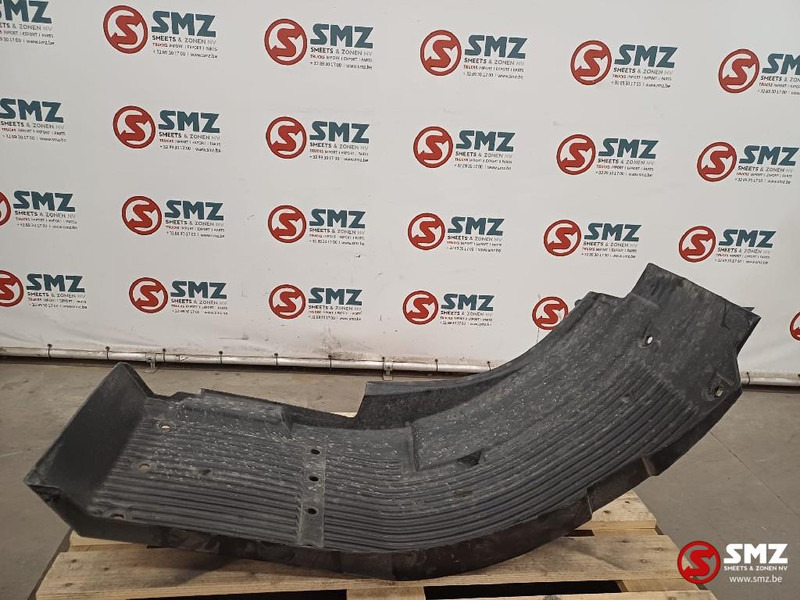 Volvo Occ spatscherm vooraan rechts Volvo - Karoserija i eksterijer za Kamion: slika 5 Volvo Occ spatscherm vooraan rechts Volvo - Karoserija i eksterijer za Kamion: slika 5