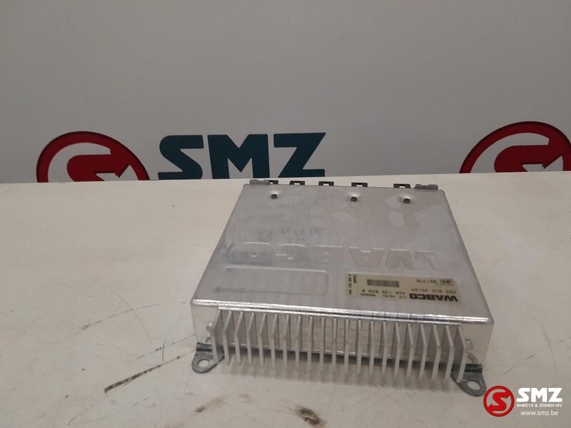 Wabco Occ ECU besturingseenheid Wabco 4461350030 - Upravljačka jedinica za Kamion: slika 5 Wabco Occ ECU besturingseenheid Wabco 4461350030 - Upravljačka jedinica za Kamion: slika 5