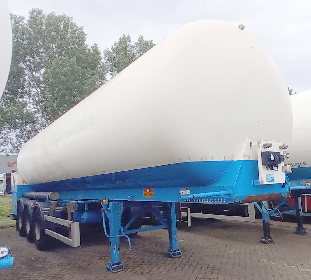 AGA Cryo Gas tank semi-trailer cryogenic used for nitrogen, argon, oxygen, LIN, LOX, LAR. - Poluprikolica cisterna: slika 1 AGA Cryo Gas tank semi-trailer cryogenic used for nitrogen, argon, oxygen, LIN, LOX, LAR. - Poluprikolica cisterna: slika 1