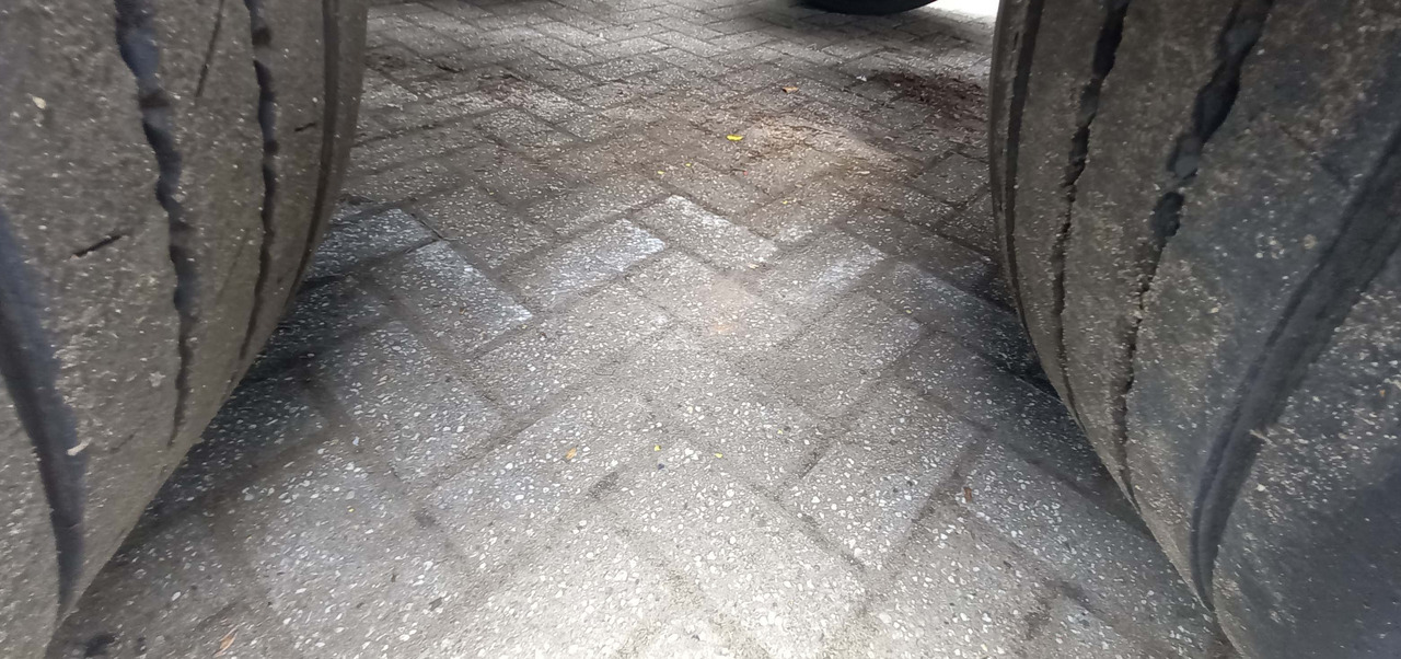 AGA Cryo Gas tank semi-trailer cryogenic used for nitrogen, argon, oxygen, LIN, LOX, LAR. - Poluprikolica cisterna: slika 4 AGA Cryo Gas tank semi-trailer cryogenic used for nitrogen, argon, oxygen, LIN, LOX, LAR. - Poluprikolica cisterna: slika 4