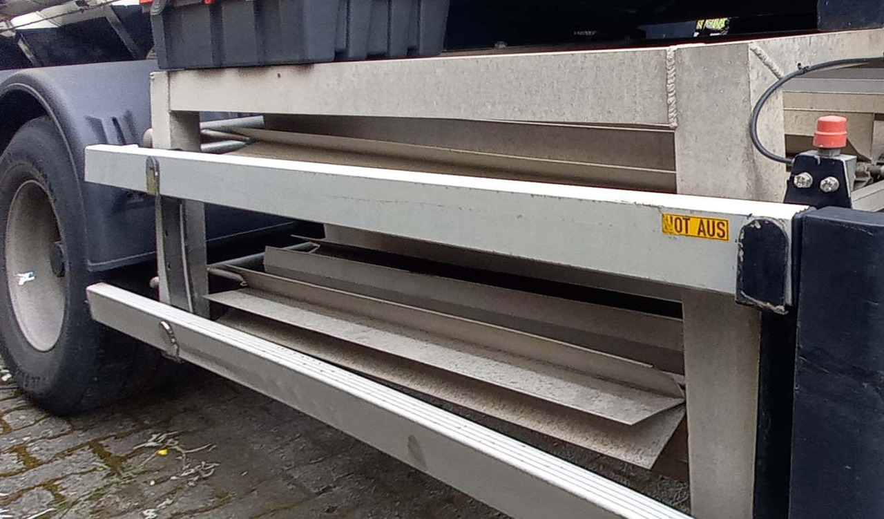 GOFA Gas tank semi-trailer cryogenic used for nitrogen, argon, oxygen, LIN, LOX, LAR - Poluprikolica cisterna: slika 5 GOFA Gas tank semi-trailer cryogenic used for nitrogen, argon, oxygen, LIN, LOX, LAR - Poluprikolica cisterna: slika 5