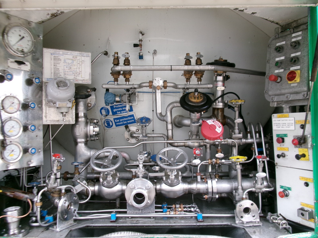 M1 Engineering LNG Methan Methane Gas Cryogenic - Poluprikolica cisterna: slika 5 M1 Engineering LNG Methan Methane Gas Cryogenic - Poluprikolica cisterna: slika 5