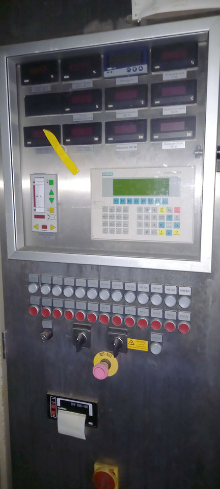 Poluprikolica cisterna Messer Griesheim Gas tank semi-trailer used for LNG/CNG mobile filling station Methan Gas Cryogenic: slika 26 Poluprikolica cisterna Messer Griesheim Gas tank semi-trailer used for LNG/CNG mobile filling station Methan Gas Cryogenic: slika 26