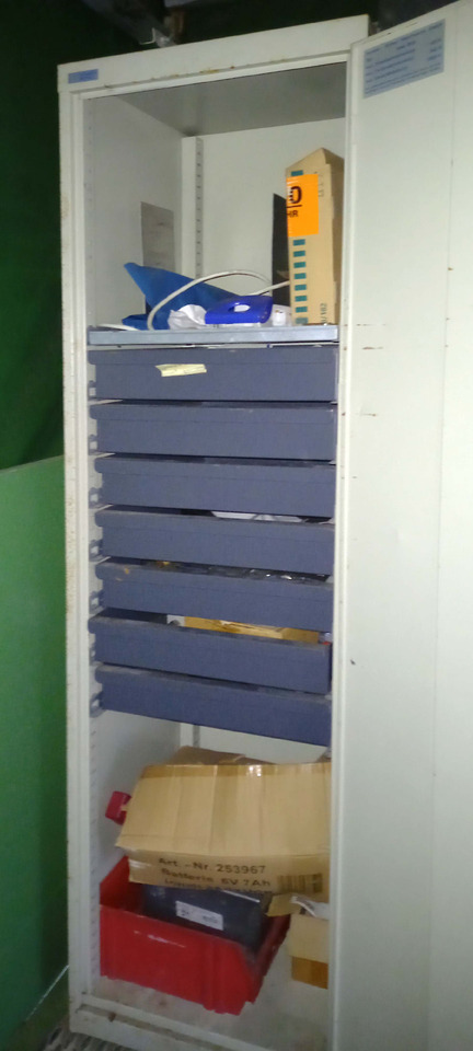 Poluprikolica cisterna Messer Griesheim Gas tank semi-trailer used for LNG/CNG mobile filling station Methan Gas Cryogenic: slika 25 Poluprikolica cisterna Messer Griesheim Gas tank semi-trailer used for LNG/CNG mobile filling station Methan Gas Cryogenic: slika 25