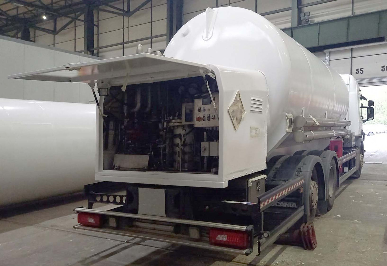 SCANIA Orca 15 m3 tank gas nitrogen cryogenic - Kamion cisterna: slika 2 SCANIA Orca 15 m3 tank gas nitrogen cryogenic - Kamion cisterna: slika 2