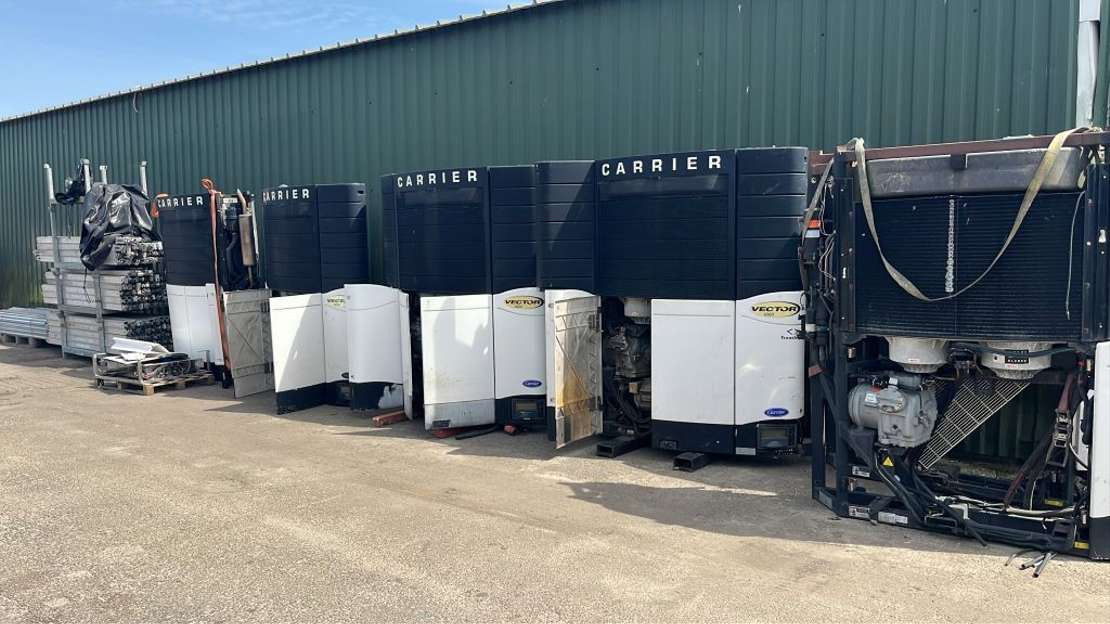 Diversen Vector 1800 Compleet en onderdelen Compressor ect - Poluprikolica hladnjače: slika 5 Diversen Vector 1800 Compleet en onderdelen Compressor ect - Poluprikolica hladnjače: slika 5
