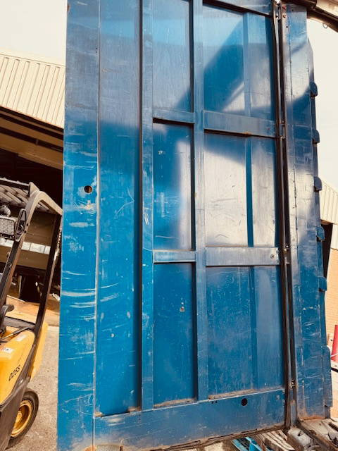 Krone Krone achterdeuren  - Karoserija i eksterijer za Kamion: slika 2 Krone Krone achterdeuren  - Karoserija i eksterijer za Kamion: slika 2