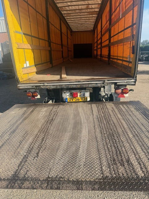 Krone Stuuras liftas laadklep - Poluprikolica sa ceradom: slika 5 Krone Stuuras liftas laadklep - Poluprikolica sa ceradom: slika 5