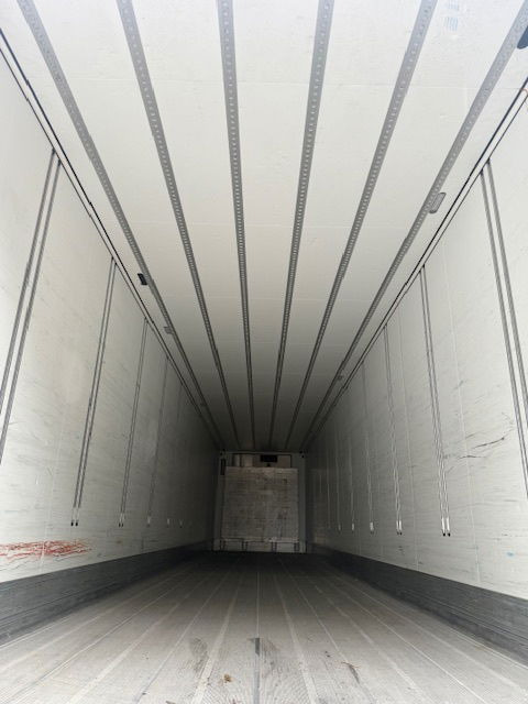 Schmitz Cargobull Thermoking SLXe 300 weinig uren Laadklep Liftas - Poluprikolica hladnjače: slika 5 Schmitz Cargobull Thermoking SLXe 300 weinig uren Laadklep Liftas - Poluprikolica hladnjače: slika 5