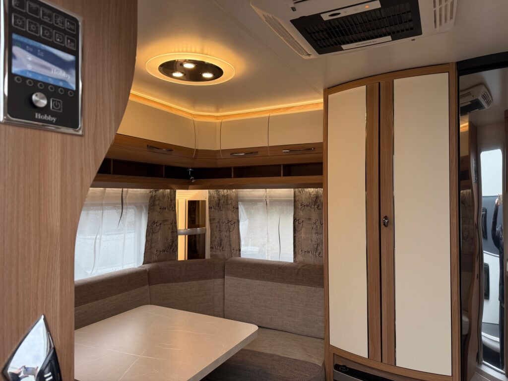 Hobby De Luxe 540 UFf 2020 - Kamp prikolica: slika 5 Hobby De Luxe 540 UFf 2020 - Kamp prikolica: slika 5