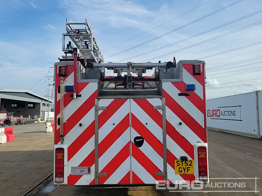 2002 Scania 260 94D - Vatrogasni kamion: slika 4 2002 Scania 260 94D - Vatrogasni kamion: slika 4