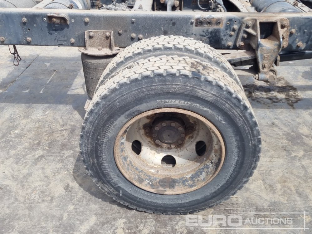 Kamion sa golom šasijom i zatvorenom kabinom 2009 DAF LF45.140: slika 11