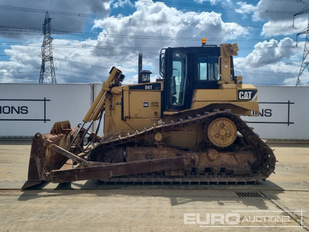 2011 CAT D6T - Buldožer: slika 2 2011 CAT D6T - Buldožer: slika 2