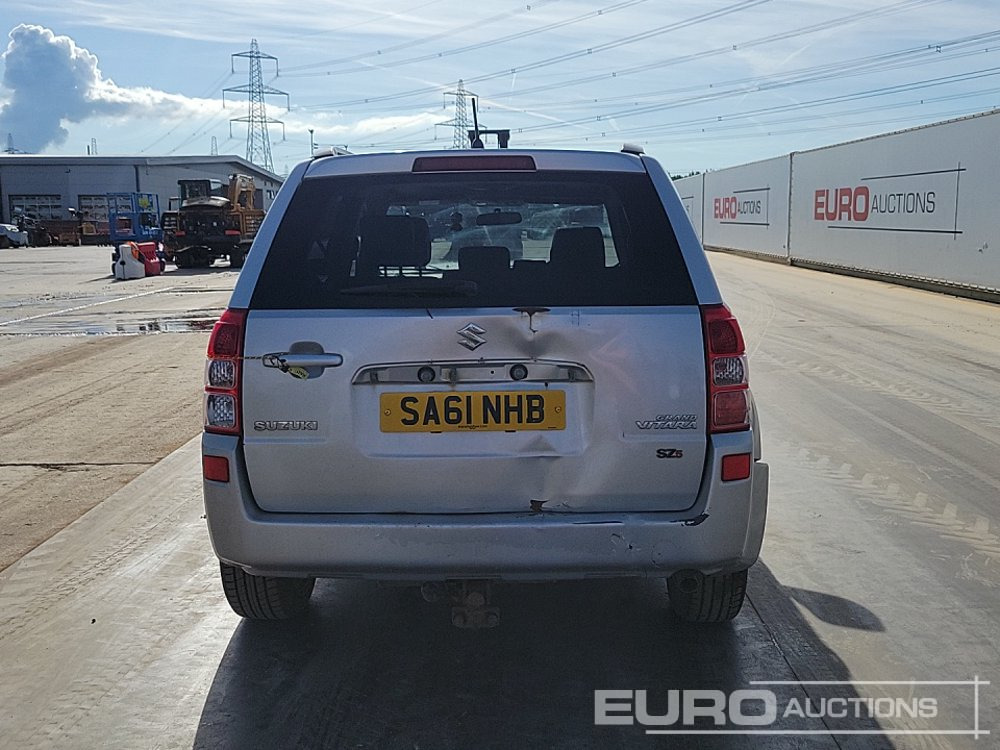 2011 Suzuki Grand Vitara - SUVSUV: slika 4 2011 Suzuki Grand Vitara - SUVSUV: slika 4