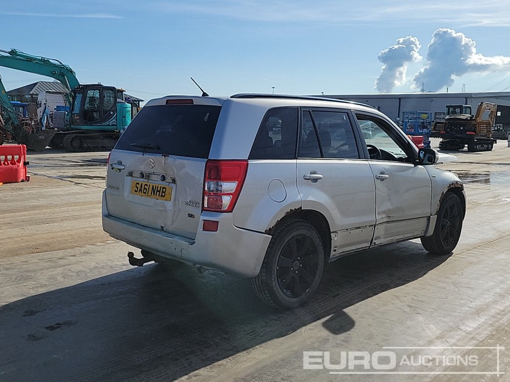 2011 Suzuki Grand Vitara - SUVSUV: slika 5 2011 Suzuki Grand Vitara - SUVSUV: slika 5