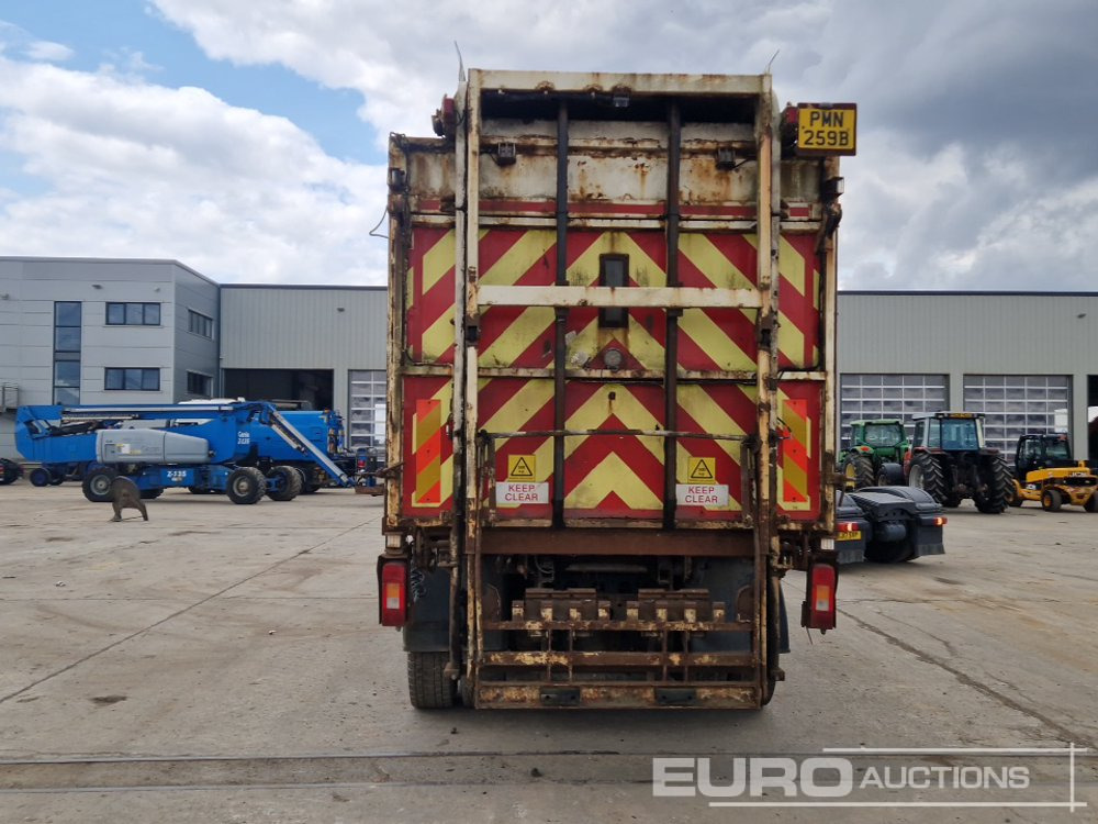 2012 Mercedes 1824 - Kamion za smeće: slika 4 2012 Mercedes 1824 - Kamion za smeće: slika 4