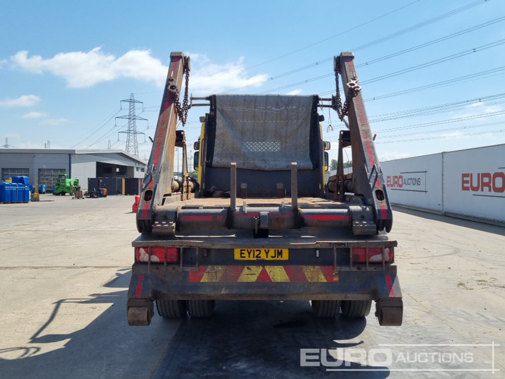2012 Scania P230 - Kamion za utovaranje kontejnera: slika 4 2012 Scania P230 - Kamion za utovaranje kontejnera: slika 4