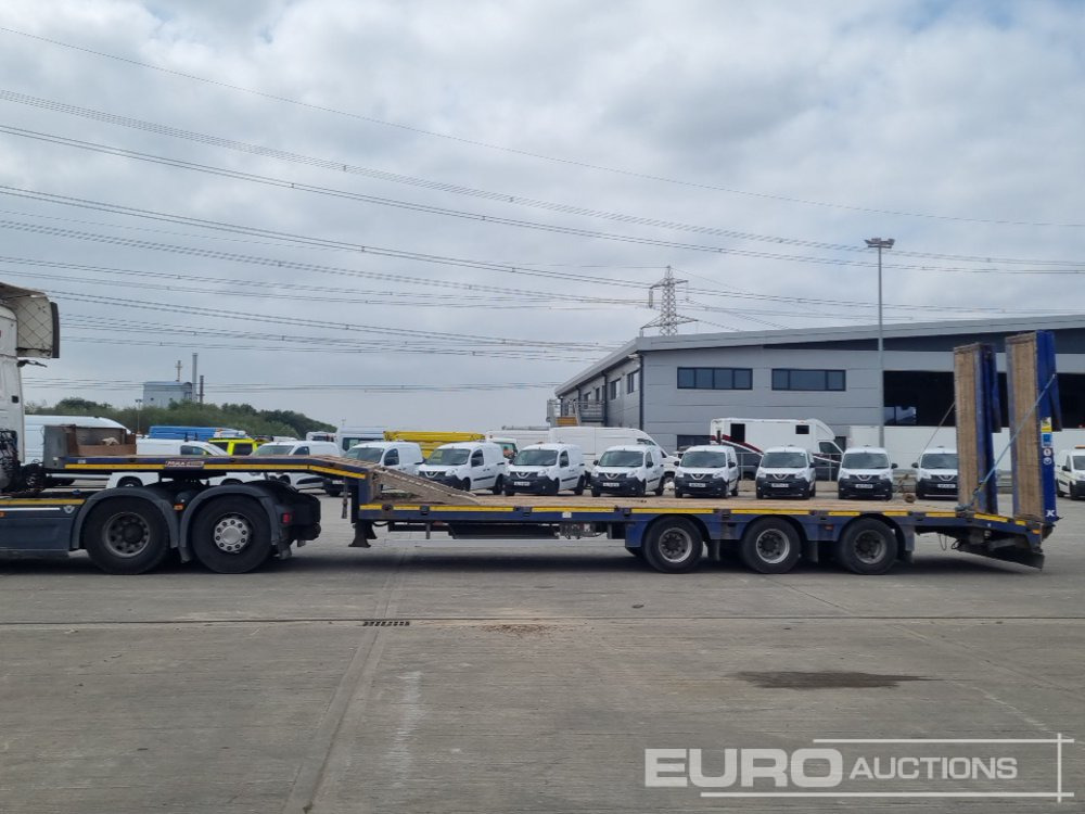 2014 Faymonville Tri Axle Step Frame Low Load Trailer, Neck Ramps, Hydraulic Flip Toe Ramps (Plating Certificate Available) - Niska poluprikolica za prevoz: slika 2 2014 Faymonville Tri Axle Step Frame Low Load Trailer, Neck Ramps, Hydraulic Flip Toe Ramps (Plating Certificate Available) - Niska poluprikolica za prevoz: slika 2