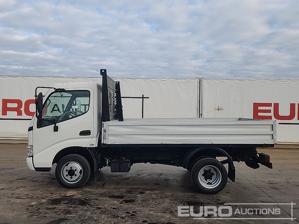 2014 Toyota Dyna - Kamion sa tovarnim sandukom: slika 2 2014 Toyota Dyna - Kamion sa tovarnim sandukom: slika 2