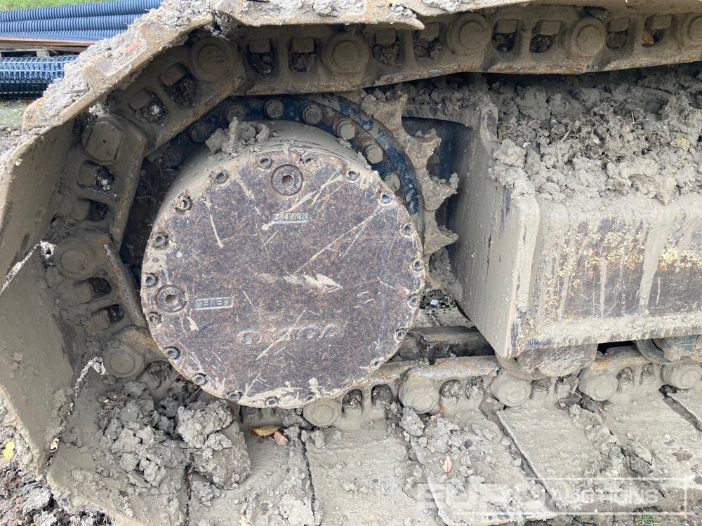 2014 Volvo EC220DL - Bager guseničar: slika 4 2014 Volvo EC220DL - Bager guseničar: slika 4