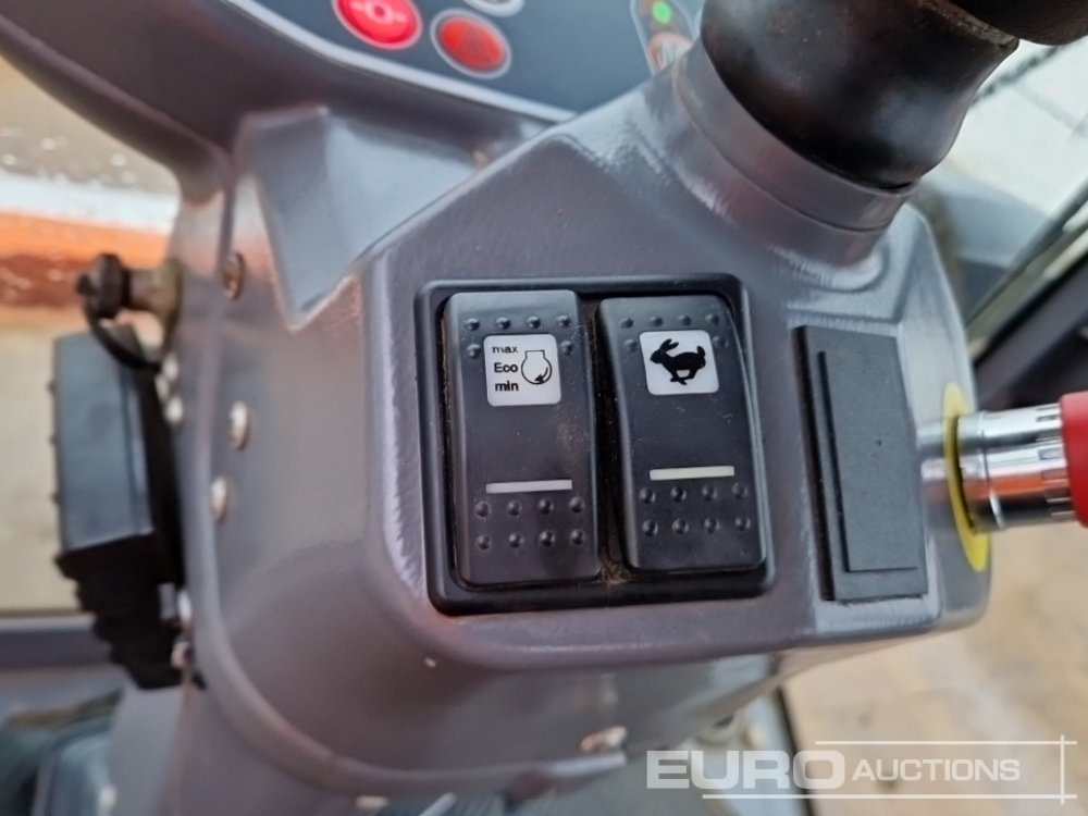 Valjak 2016 Hamm H7I: slika 27