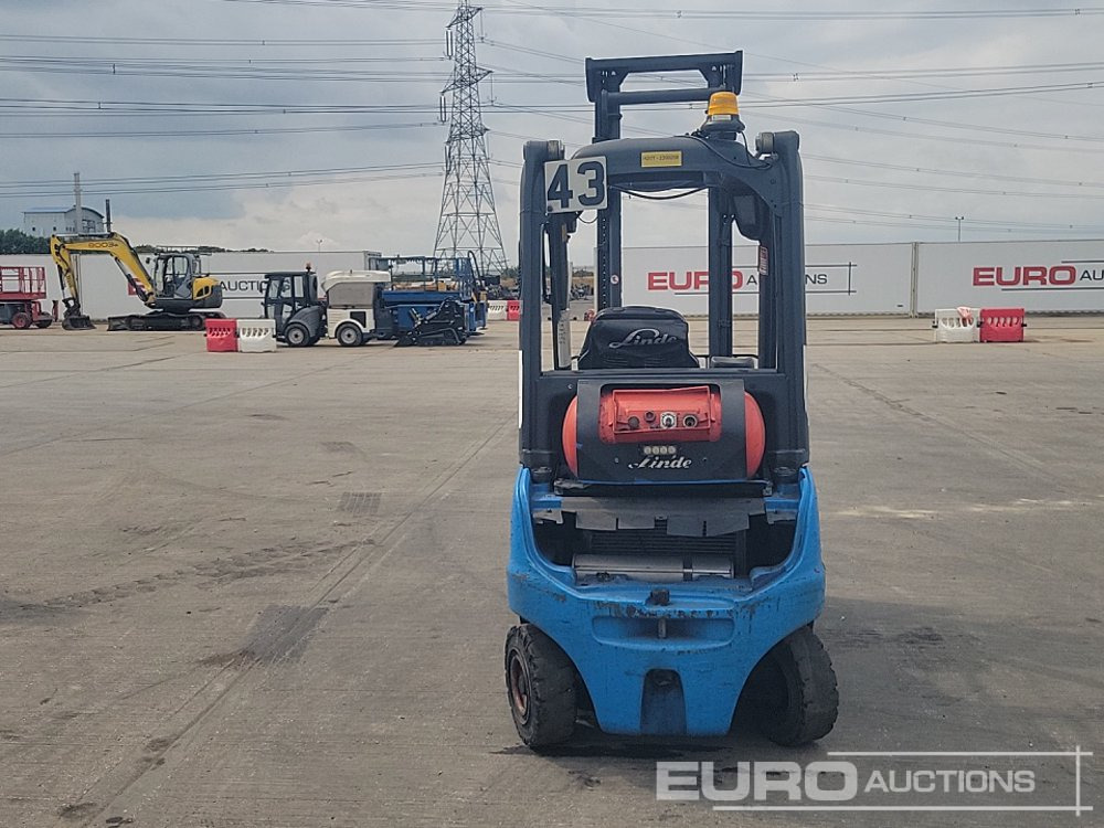 2016 Linde H20T-01 - Gasni viljuškar: slika 4 2016 Linde H20T-01 - Gasni viljuškar: slika 4