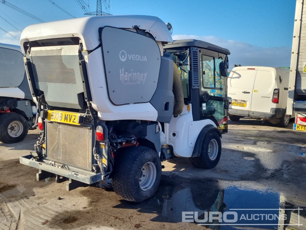 2018 Karcher Articulated Sweeper, Reverse Camera, A/C (Non Runner) - Autočistilica: slika 5 2018 Karcher Articulated Sweeper, Reverse Camera, A/C (Non Runner) - Autočistilica: slika 5