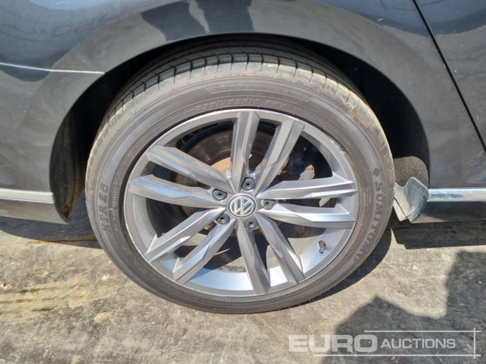 Automobil 2018 Volkswagen Passat: slika 11