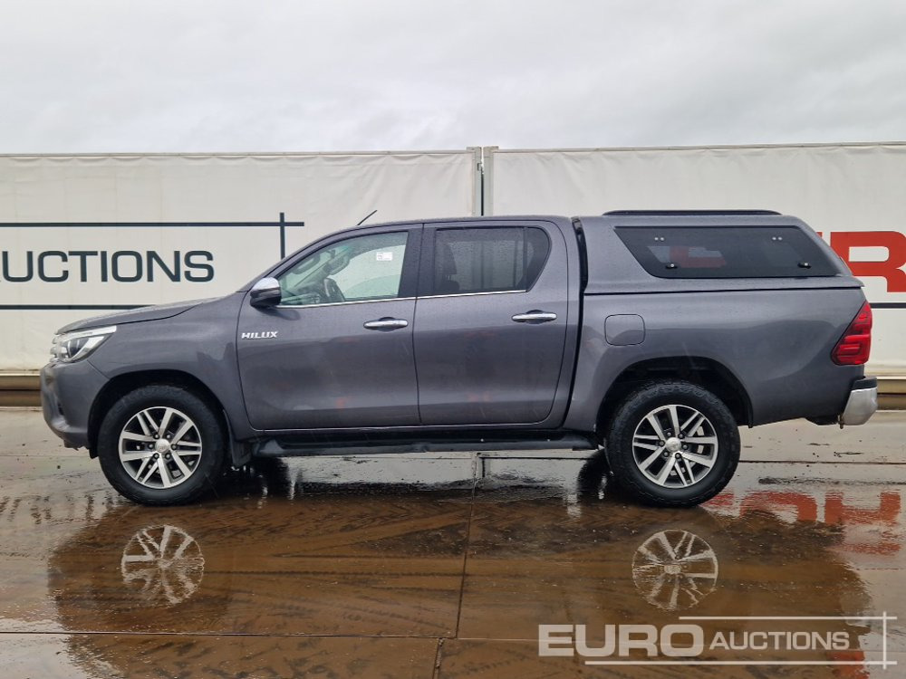 2019 Toyota Hilux Invincible - Pikap: slika 2 2019 Toyota Hilux Invincible - Pikap: slika 2