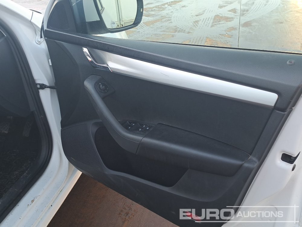 Automobil 2020 Skoda Octavia: slika 23 Automobil 2020 Skoda Octavia: slika 23