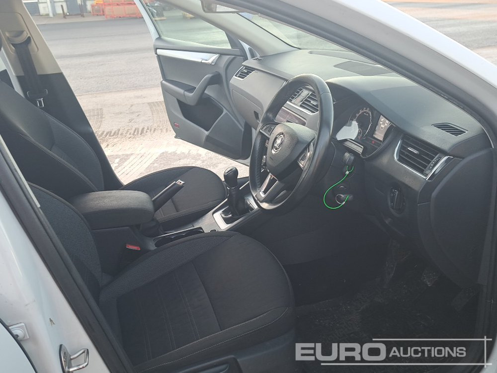 Automobil 2020 Skoda Octavia: slika 24 Automobil 2020 Skoda Octavia: slika 24