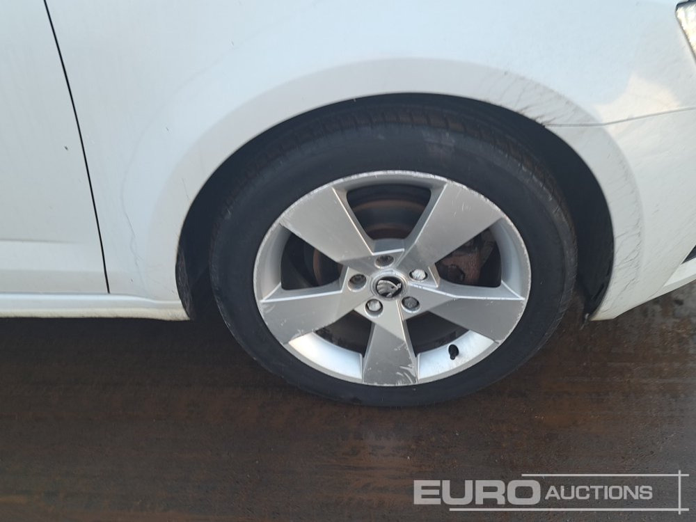 Automobil 2020 Skoda Octavia: slika 12 Automobil 2020 Skoda Octavia: slika 12