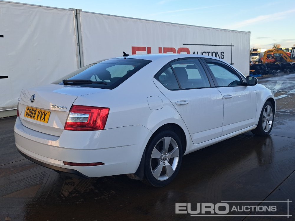 2020 Skoda Octavia - Automobil: slika 5 2020 Skoda Octavia - Automobil: slika 5