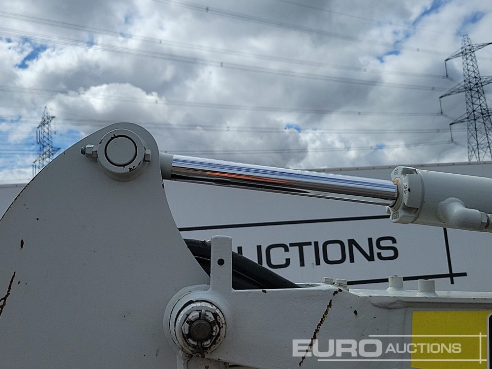 Mini bager 2020 Takeuchi TB216: slika 36