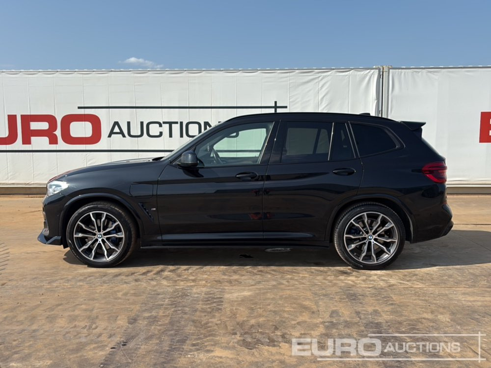 2021 BMW X3 30E M Sport - SUVSUV: slika 2 2021 BMW X3 30E M Sport - SUVSUV: slika 2