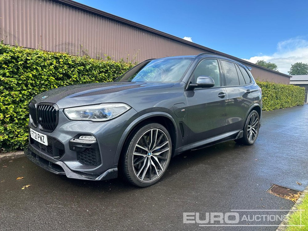 2021 BMW X5 45E M-Sport - SUVSUV: slika 1 2021 BMW X5 45E M-Sport - SUVSUV: slika 1