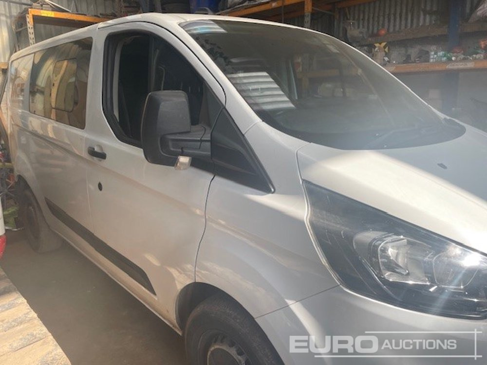 2021 Ford Transit Custom 290 - Mali kombi, Dostavno vozilo sa duplom kabinom: slika 3 2021 Ford Transit Custom 290 - Mali kombi, Dostavno vozilo sa duplom kabinom: slika 3