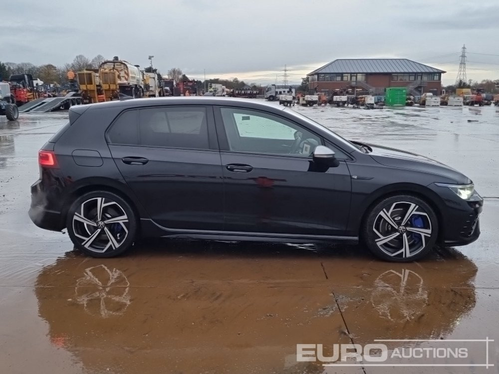 Automobil 2021 Volkswagen Golf R: slika 6