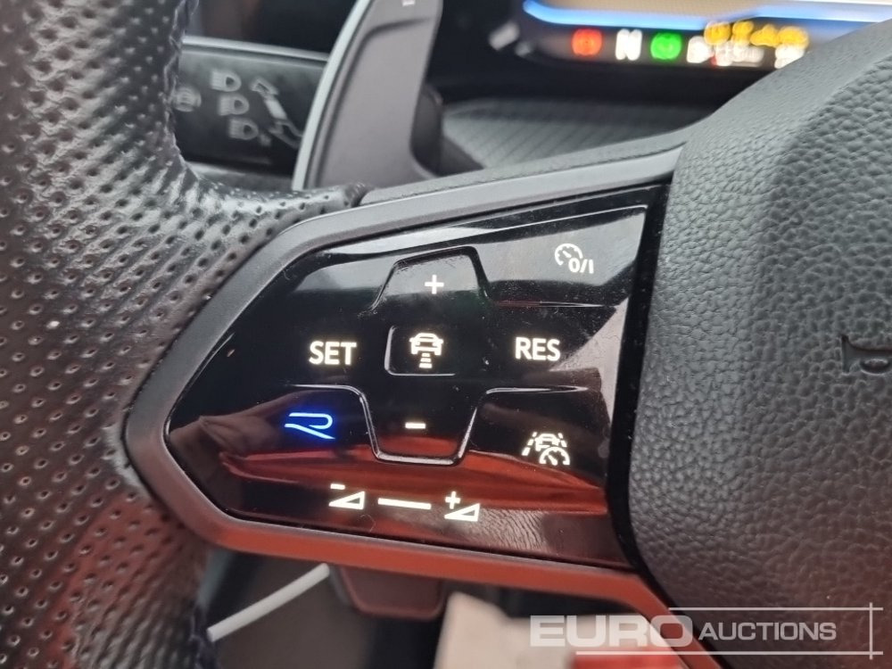 Automobil 2021 Volkswagen Golf R: slika 40