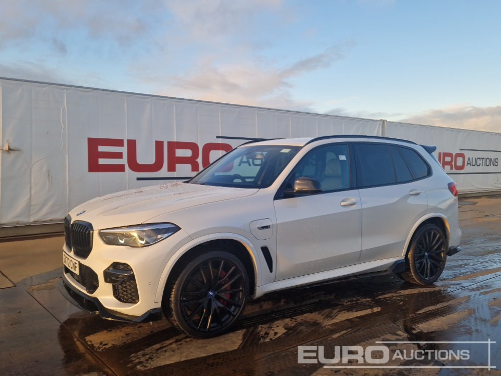 2022 BMW X5 45E M-Sport - SUVSUV: slika 1 2022 BMW X5 45E M-Sport - SUVSUV: slika 1