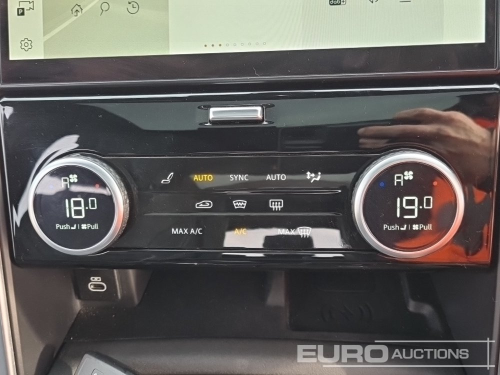 SUVSUV 2022 Land Rover Discovery: slika 35