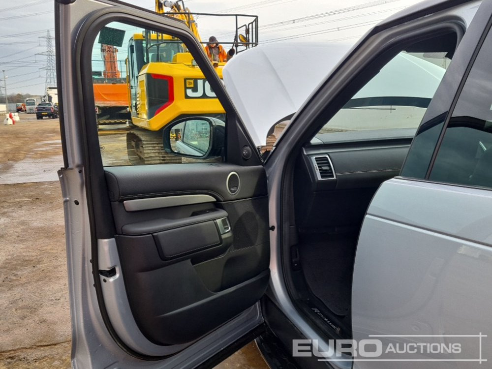 SUVSUV 2022 Land Rover Discovery: slika 26