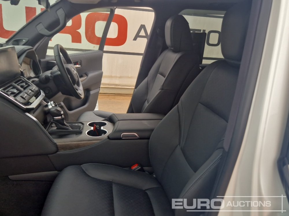 SUVSUV 2024 Toyota Land Cruiser: slika 24 SUVSUV 2024 Toyota Land Cruiser: slika 24