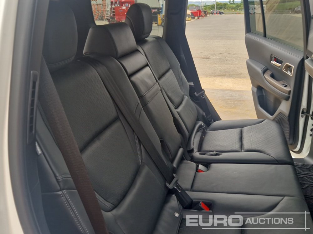 SUVSUV 2024 Toyota Land Cruiser: slika 29 SUVSUV 2024 Toyota Land Cruiser: slika 29
