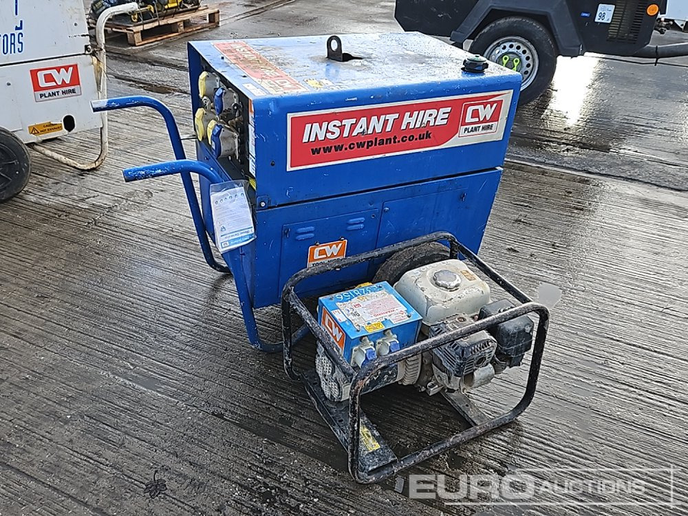 230Volt Generator, Single Cylinder Engine (2 of) - Set generatora: slika 1 230Volt Generator, Single Cylinder Engine (2 of) - Set generatora: slika 1