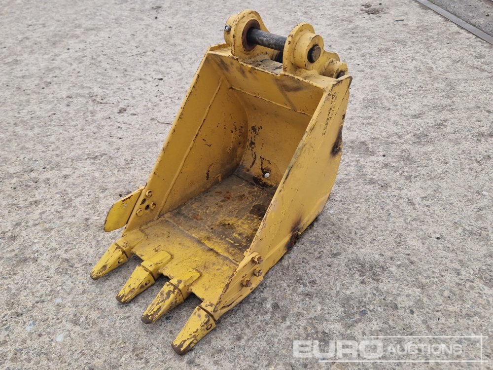 24" Digging Bucket 45mm Pin to suit 4-6 Ton Excavator - Kašika: slika 1 24" Digging Bucket 45mm Pin to suit 4-6 Ton Excavator - Kašika: slika 1